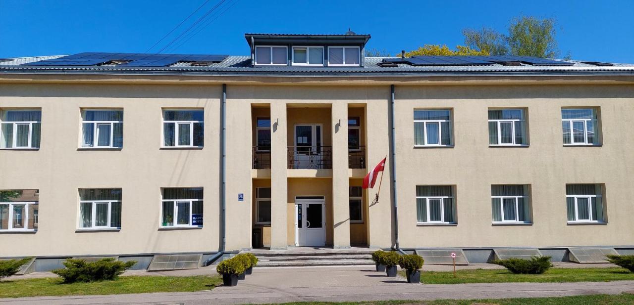 Happy Hotel Riga Esterno foto