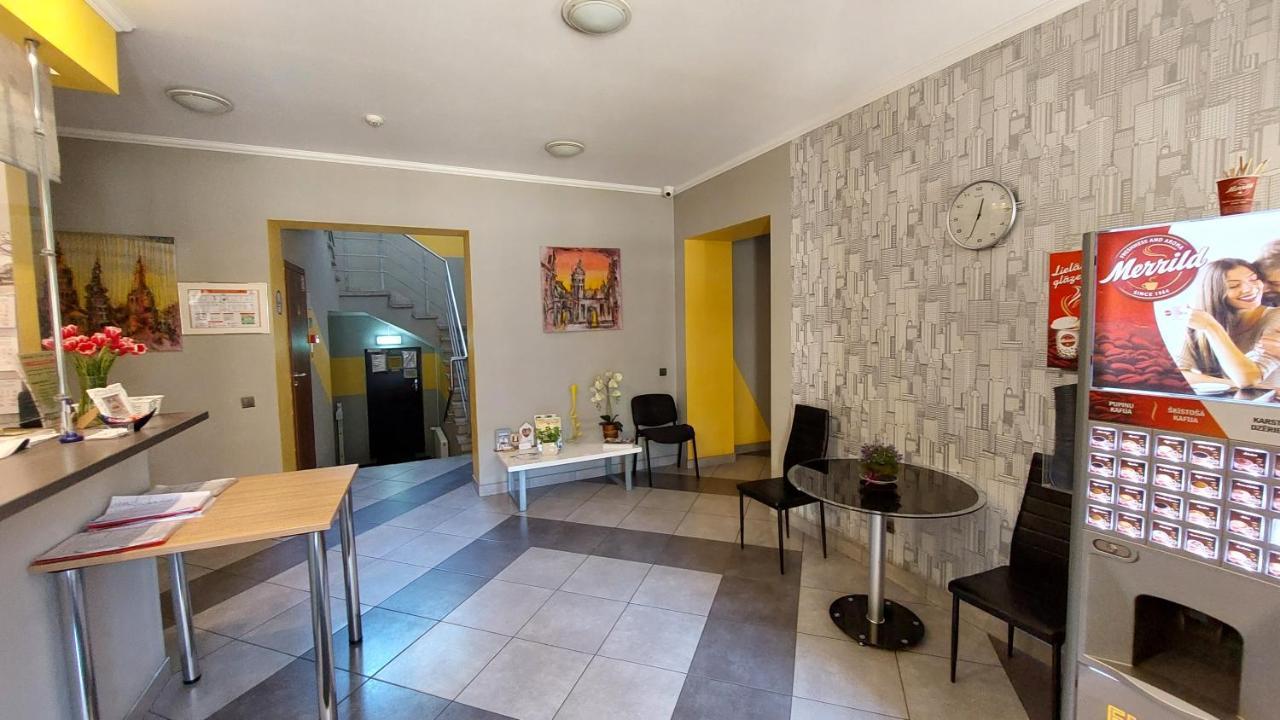 Happy Hotel Riga Esterno foto