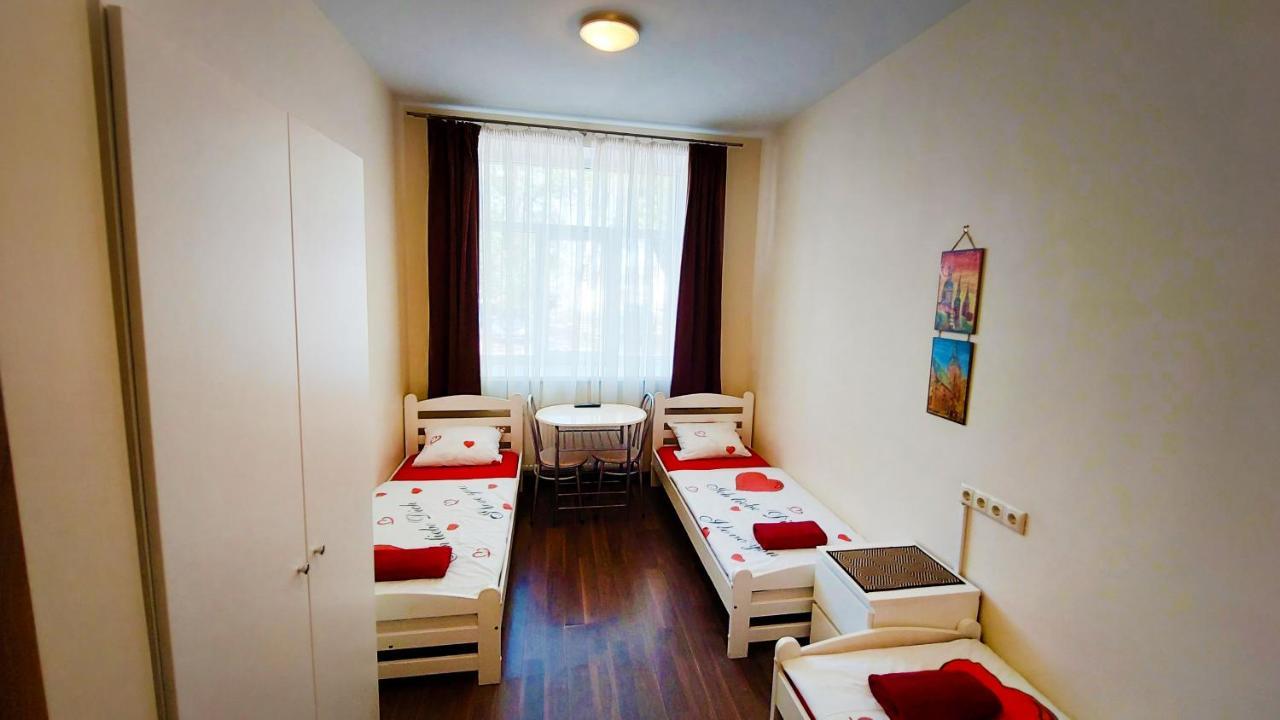 Happy Hotel Riga Esterno foto